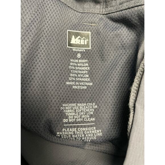 REI gray nylon hiking shorts w/pockets adjustable waist women's size 8 - Picture 3 of 5